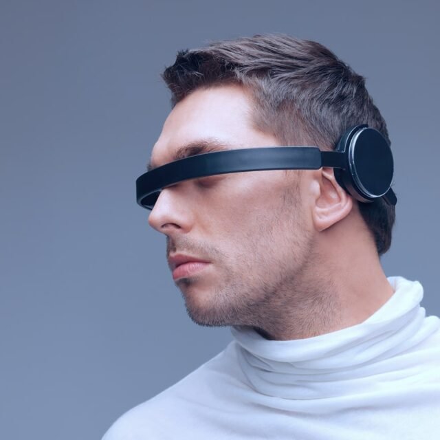 picture-handsome-man-with-futuristic-glasses 1-min picture-handsome-man-with-futuristic-glasses 1-min